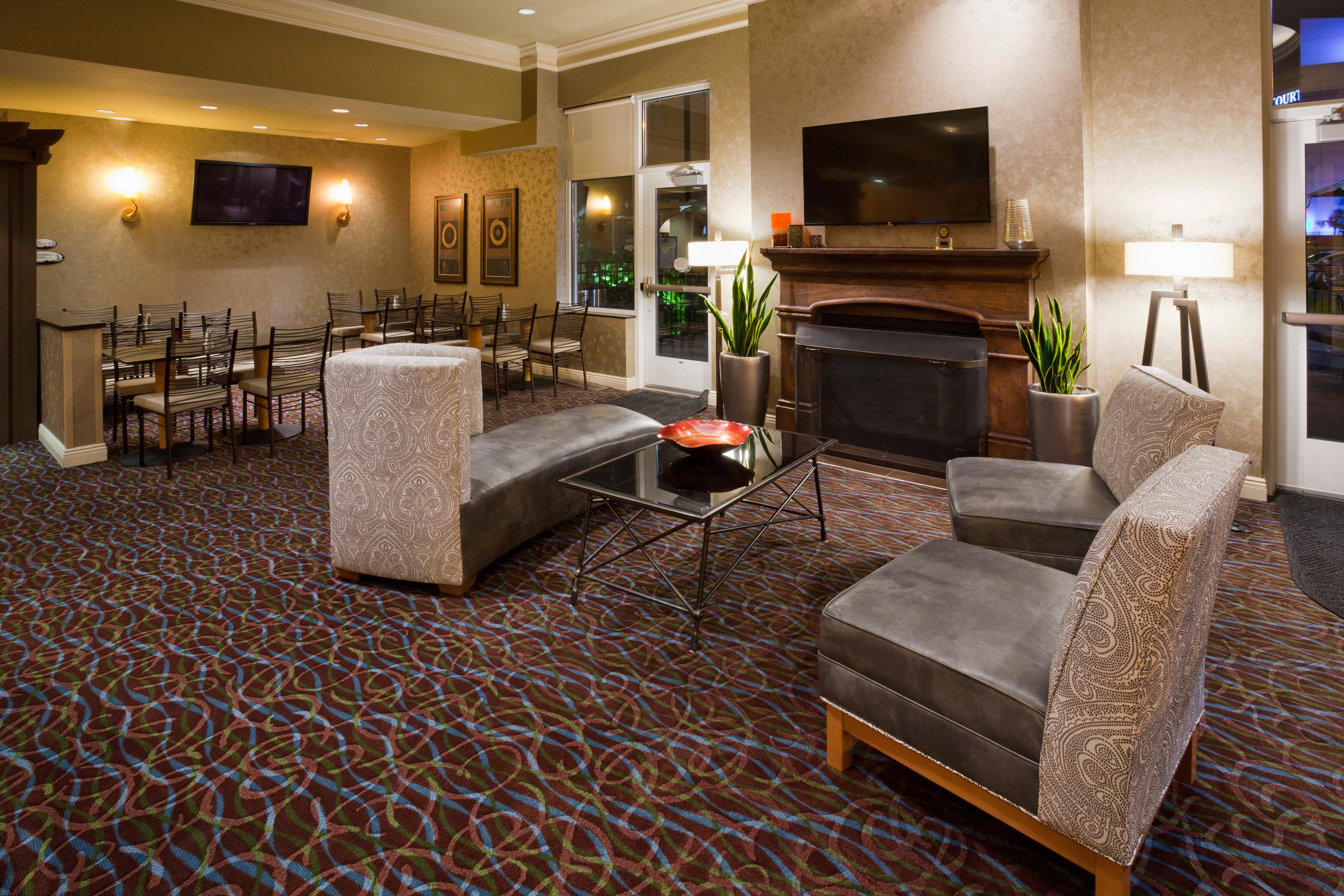 Holiday Inn Hotel & Suites Maple Grove Northwest Minneapolis-Arbor Lakes, An Ihg Hotel Zewnętrze zdjęcie